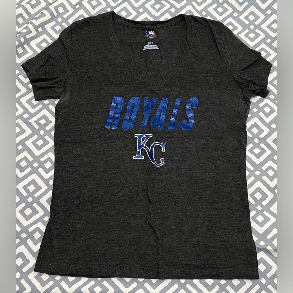 KC Kansas City Royals Baseball V-Neck Women’s Tee. Like New Size Large